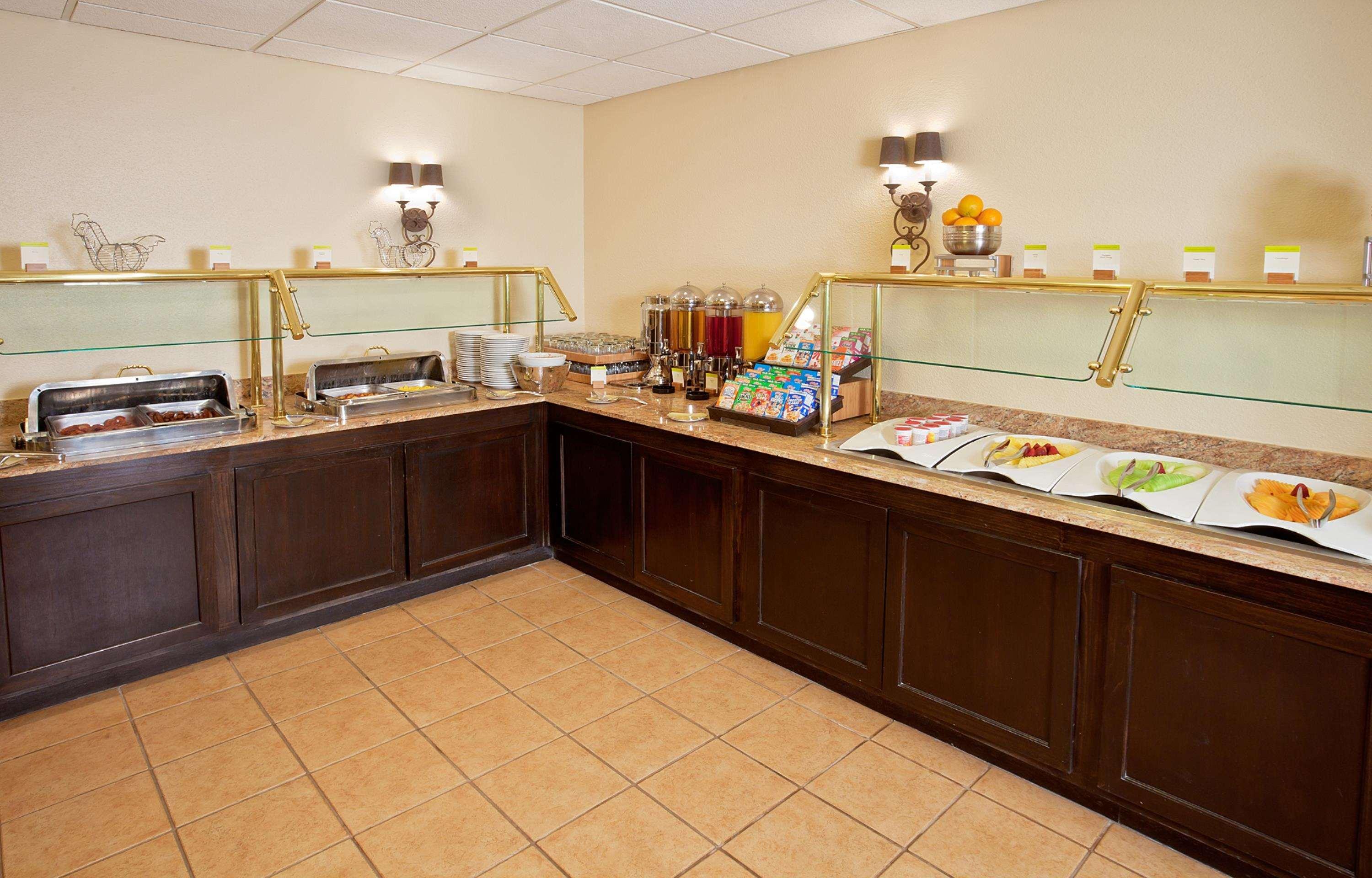 Hotel Doubletree By Hilton Santa Fe Ristorante foto